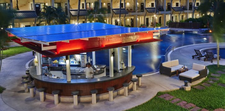 swissotel-resort-phuket-kamala-beach-restaurants-and-bars-pool-bar-featured-image